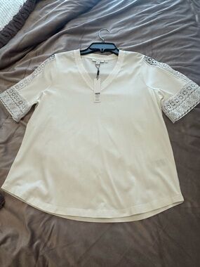 Chico's White V-Neck Tee with Lace Sleeve Panels